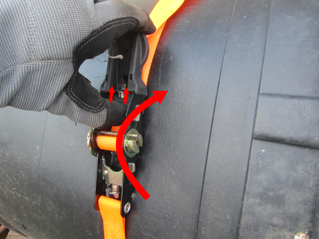 How to Release a Jammed Ratchet Strap - Roundforge